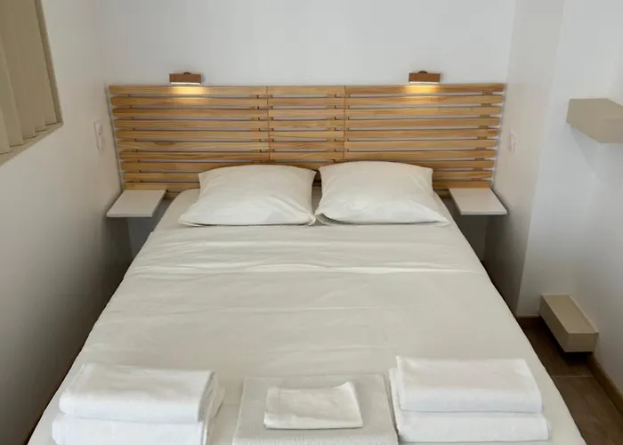 Azur & Chill - A Proximite Train Bus Aeroport Apartment