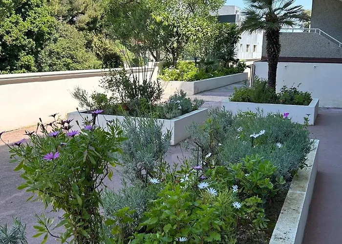 Apartment Azur & Chill - A Proximite Train Bus Aeroport